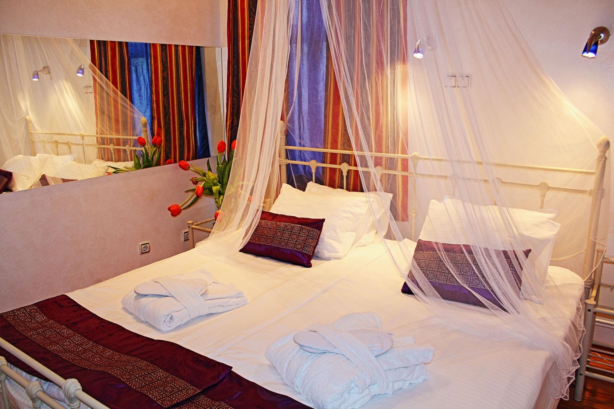 Nb Hotel With Free Parking Riga Ngoại thất bức ảnh