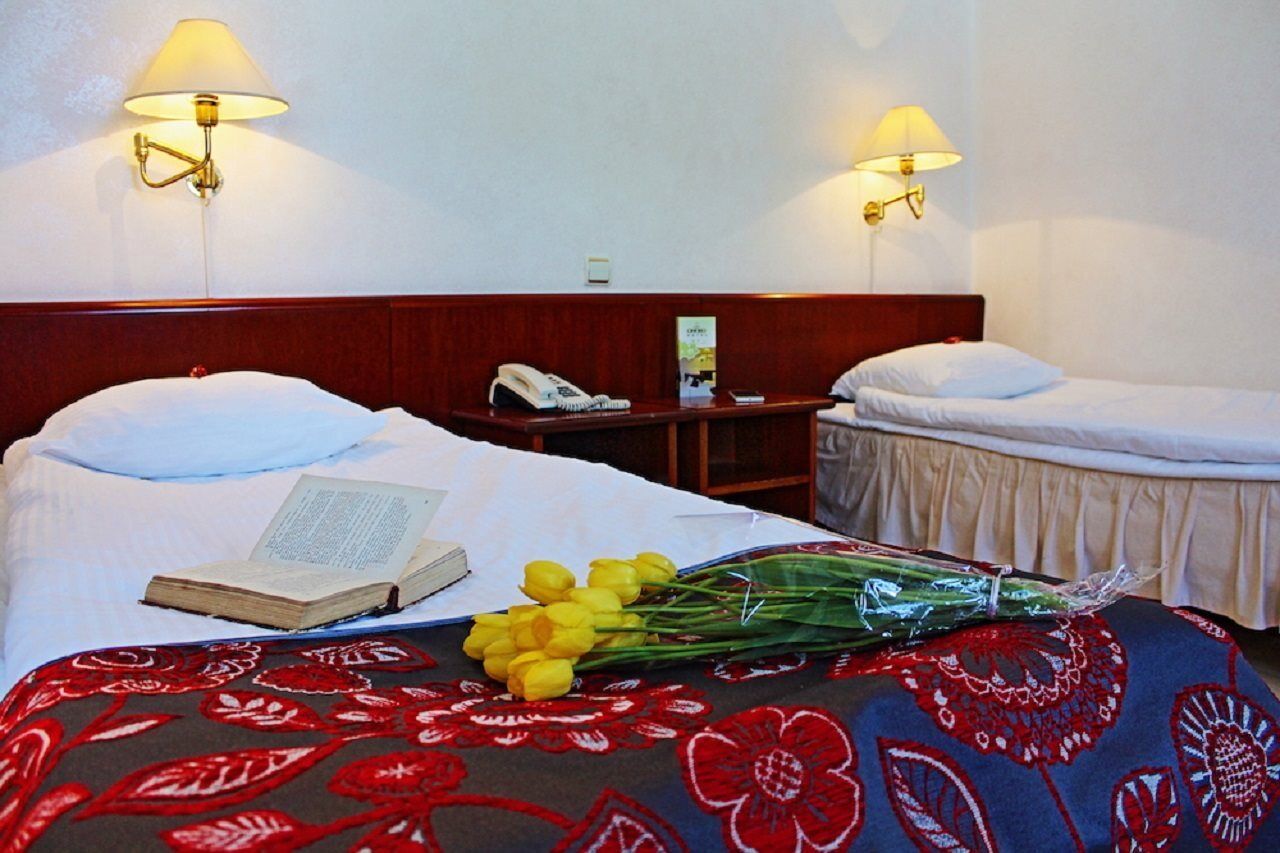 Nb Hotel With Free Parking Riga Ngoại thất bức ảnh